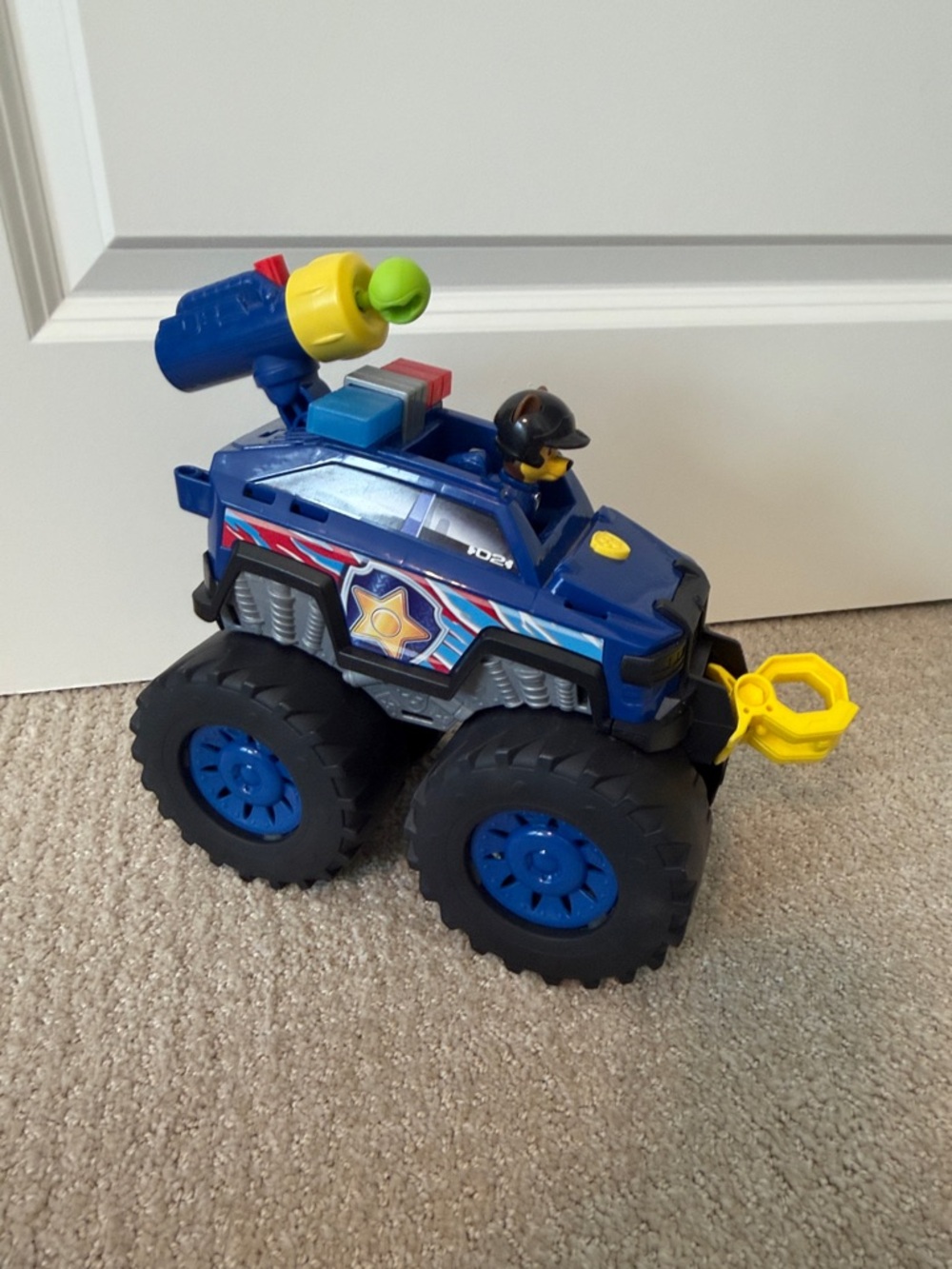 Paw Patrol Chase Ultimate Rescue Wheels - works - Picture 2 of 3